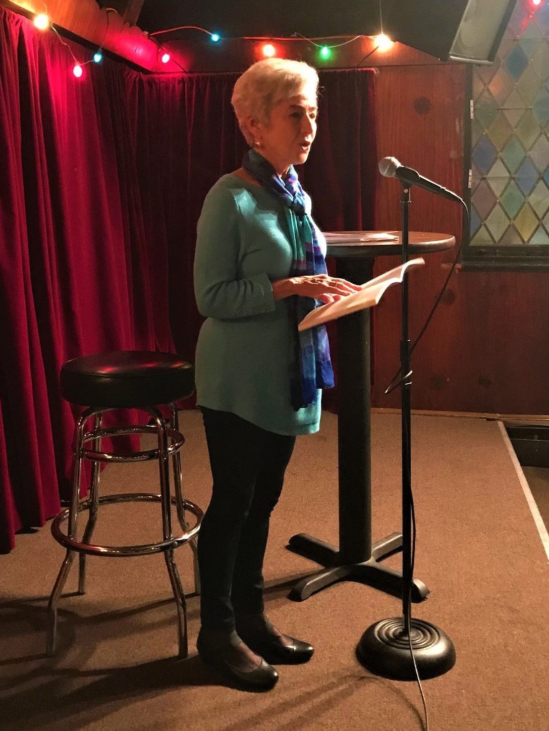 Reading Poetry at Fergie's Pub2, 2017 Reading Poetry at Fergie's Pub2, 2017